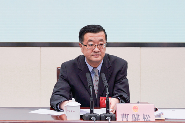 市十六届人大常委会召开第三十五次会议